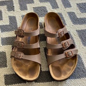 GENTLY WORN BIRKENSTOCKS WITH SOFT FOOTBED